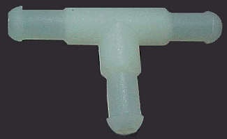 
                                TEE DO ESGUICHO LIMPADOR DAGUA MB1313/1418